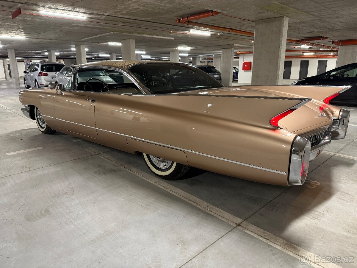 Cadillac Deville 1960 coupe - 9