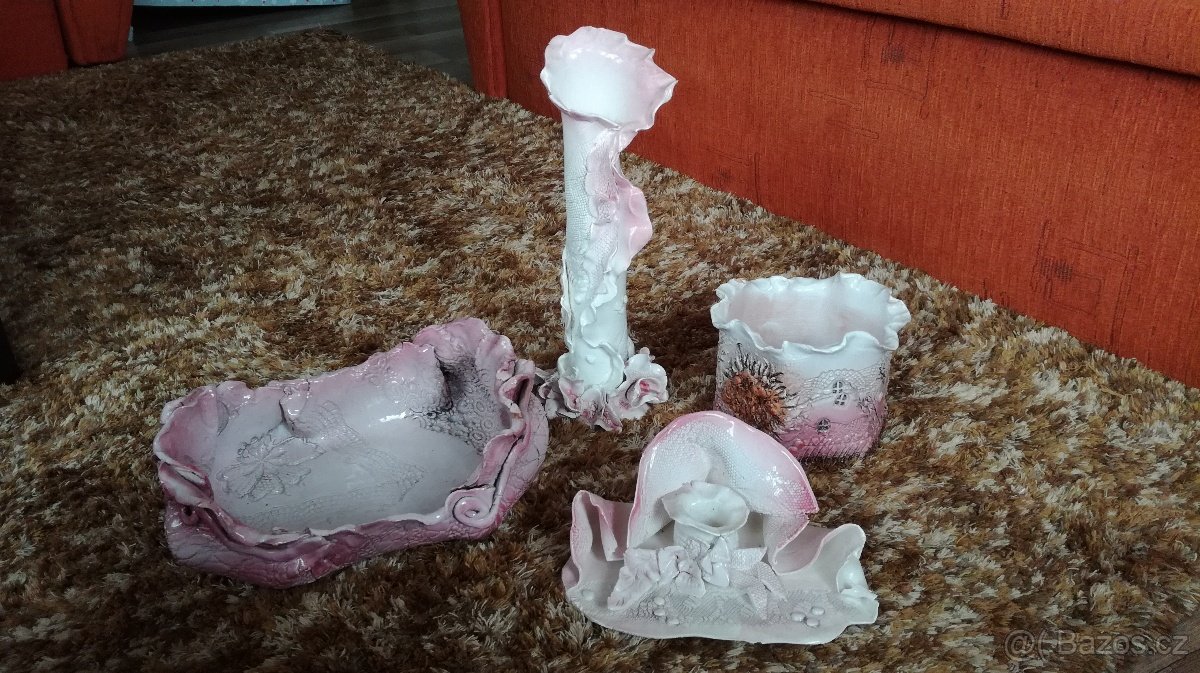 Keramická růžovo-bílá sada - 9