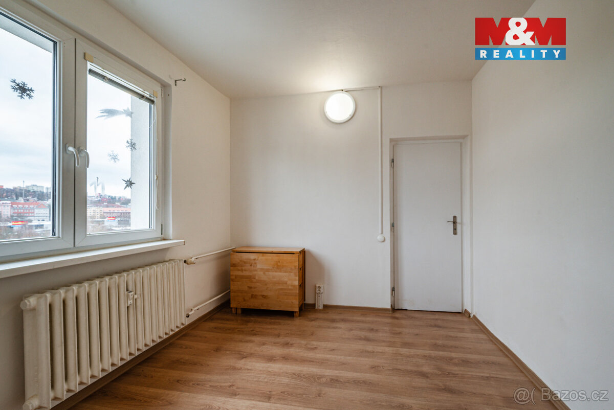 Pronájem bytu 3+1, 45 m², Karlovy Vary, ul. Krymská - 9