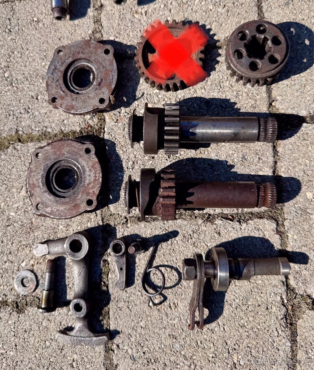 Jawa ČZ kývačka půlbuben, ČZ - díly motoru - 9