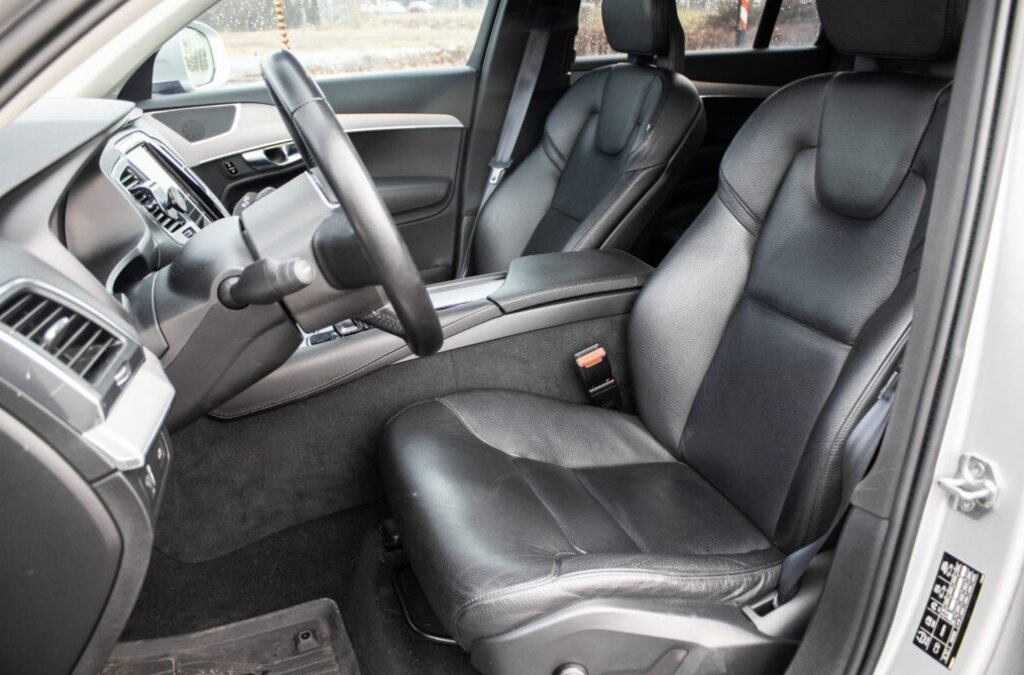 Volvo XC90 2.0 B5 Drive-E AWD A/T (2019) - 9