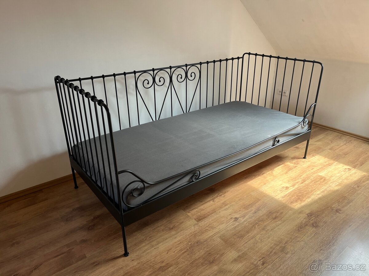 Kovová postel IKEA včetně roštu - 9