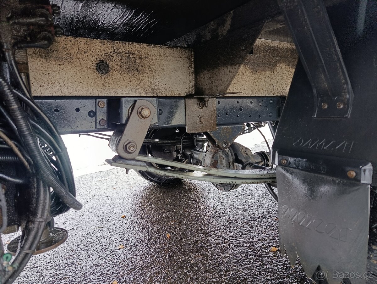 IVECO DAILY SKŘÍŇ S ČELEM 2011 - 9