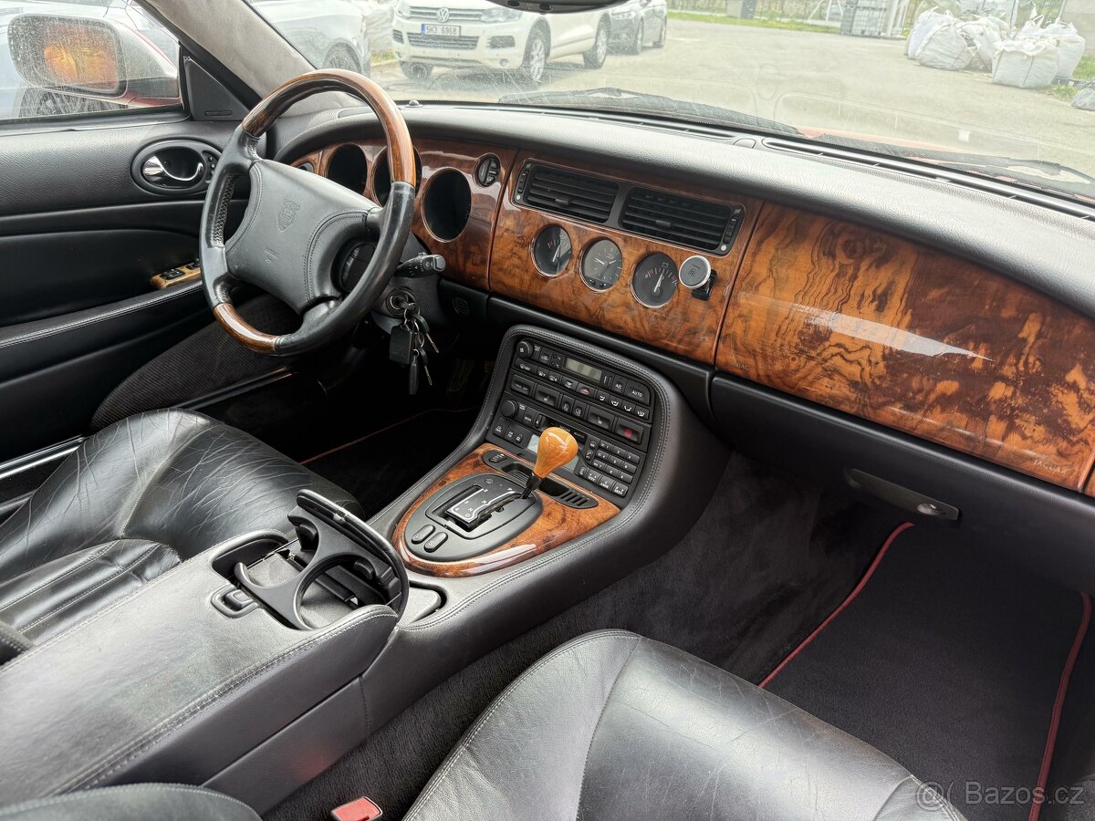 Jaguar XKR Supercharged 4.0 276kW cabrio +NOVÁ STK+ - 9