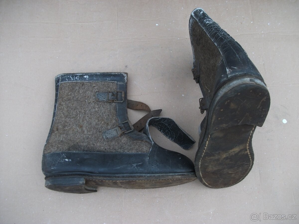 uniforma ČSLA, VB, plyn. maska, mapník, strážní boty.. - 9