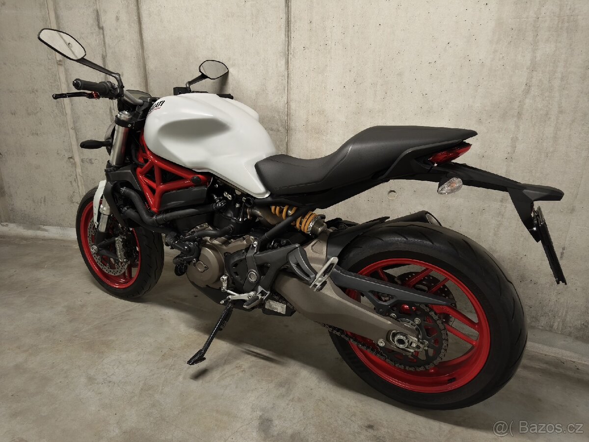 Ducati Monster 821 - 9