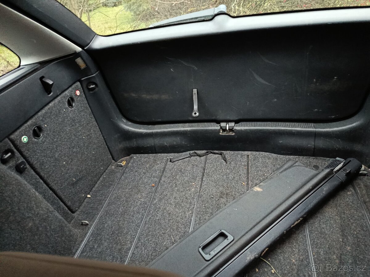 Škoda Octavia II Combi – 1.6 MPI (2007) - 9