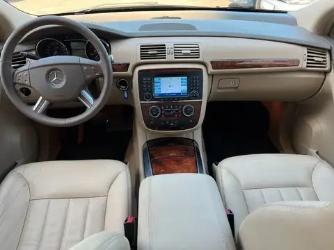 Mercedes benz 350R - 9