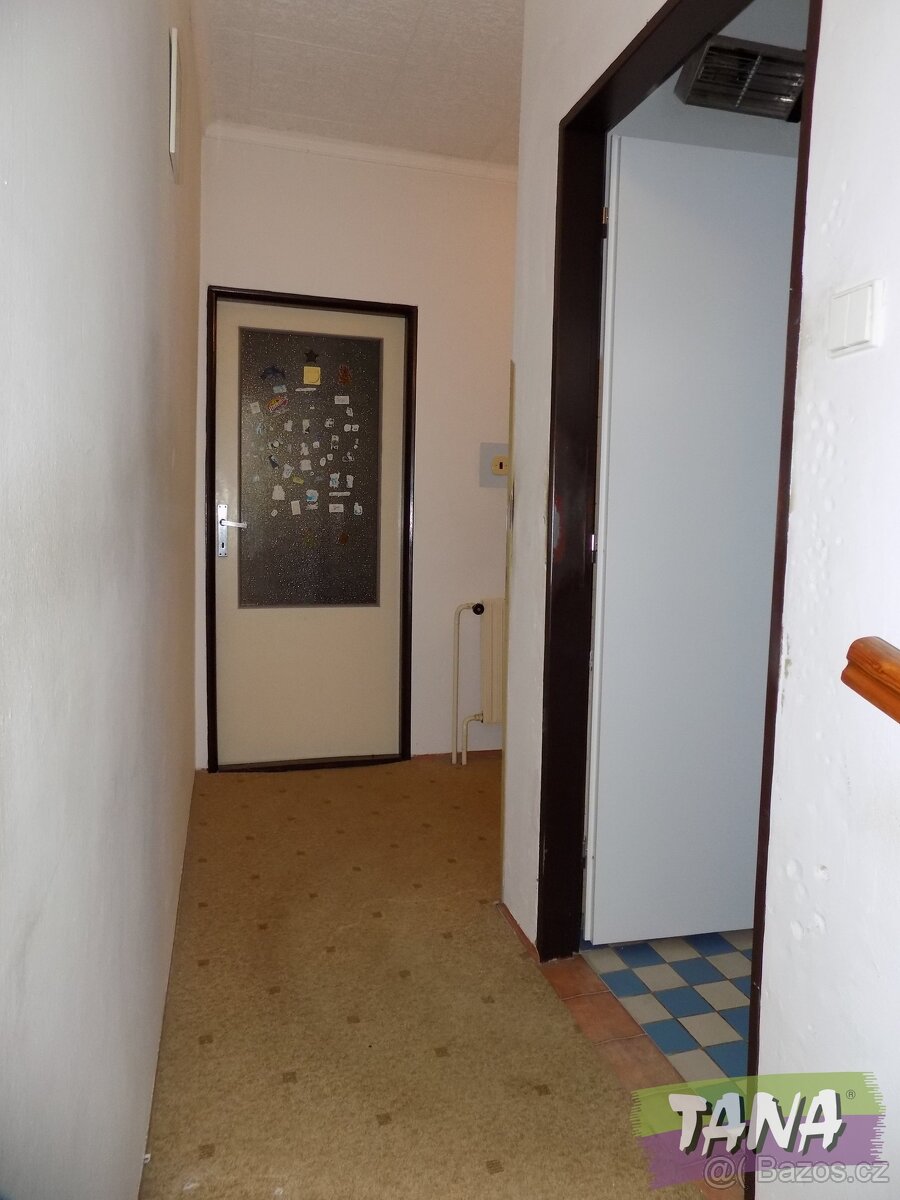 Prodej řadového domu o dispozici 4+1/lodžie/garáž v obci Krc - 9