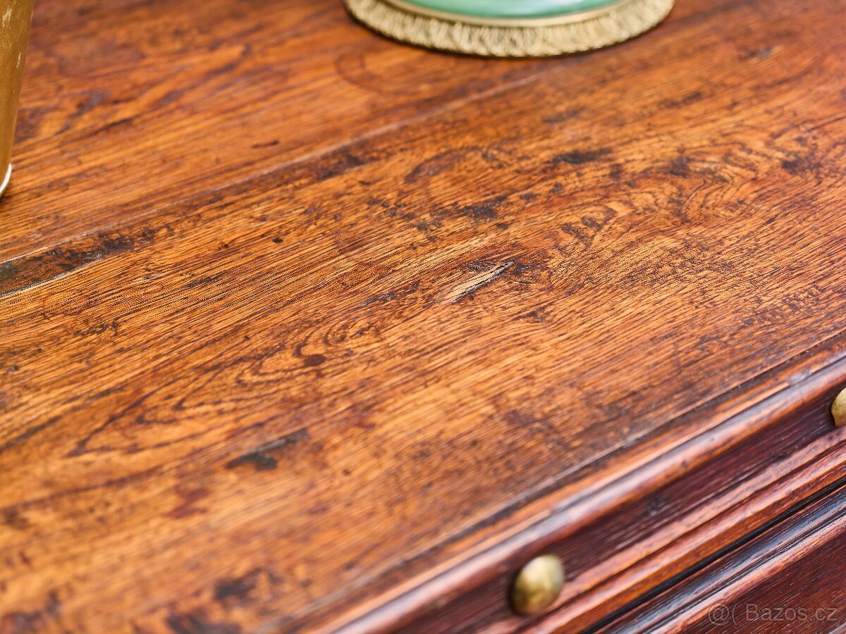 Neorenesanční komoda z masivního dubu cca 1800 - 9