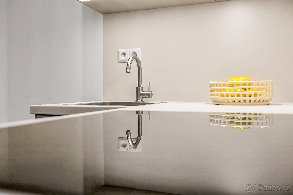 Krásný byt 1+1 v Milovicích - 9