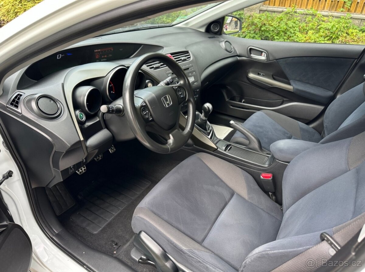 prodávám Honda Civic 2.2Cdti 110kw - 9