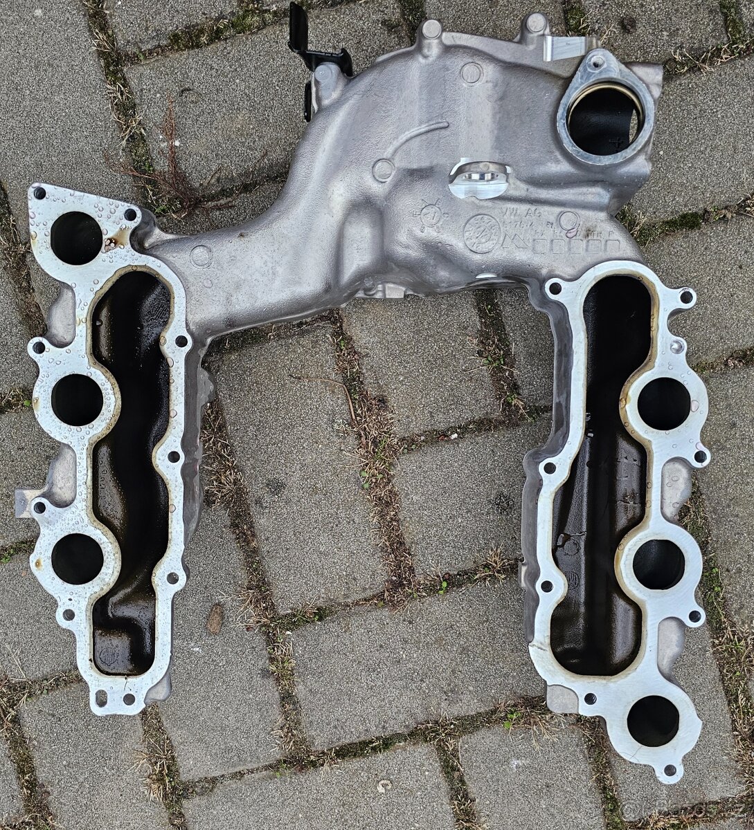 Díly z motoru DPY 210kw - 9