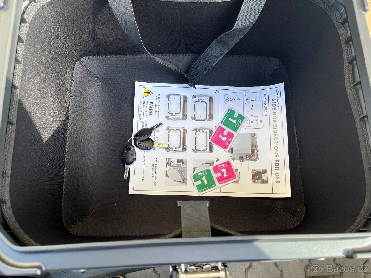 Alu kufry 2x boční a Topcase - 9