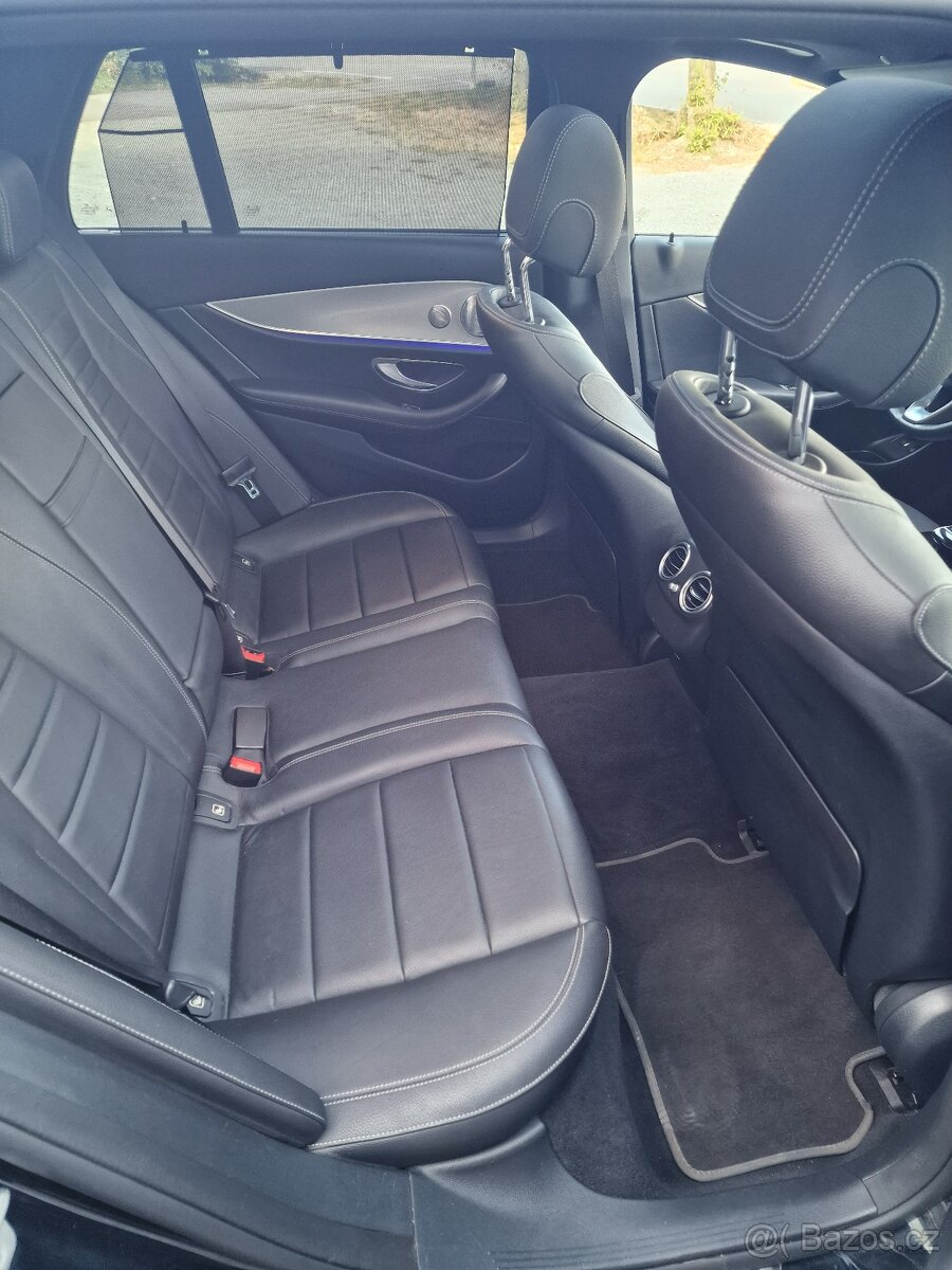 Mercedes-Benz E220d, kombi, panorama, Webasto, tažné, kůže - 9