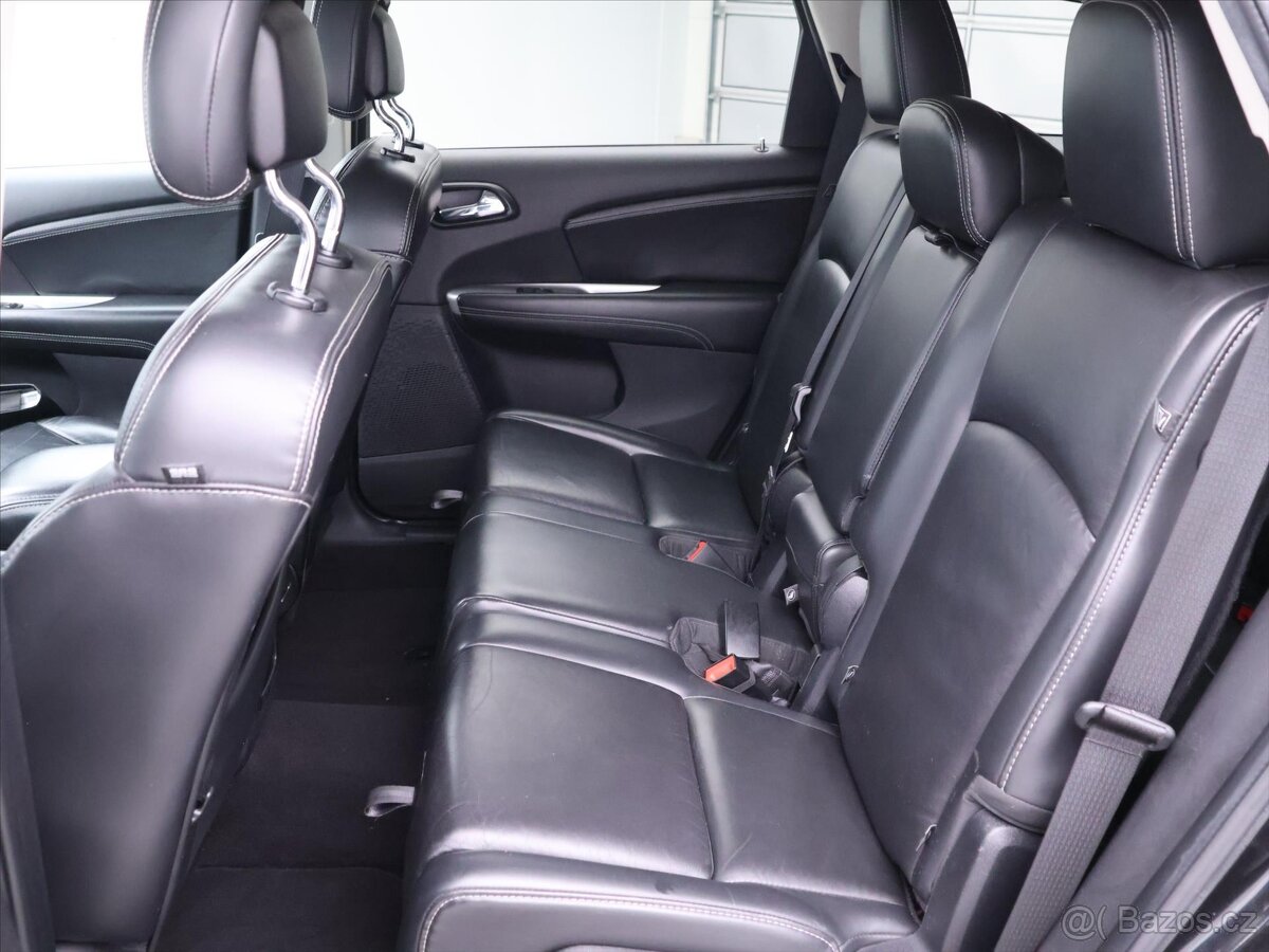 Fiat Freemont 2,0 MJT Blackcode 4x4 7-Míst (2014) - 9