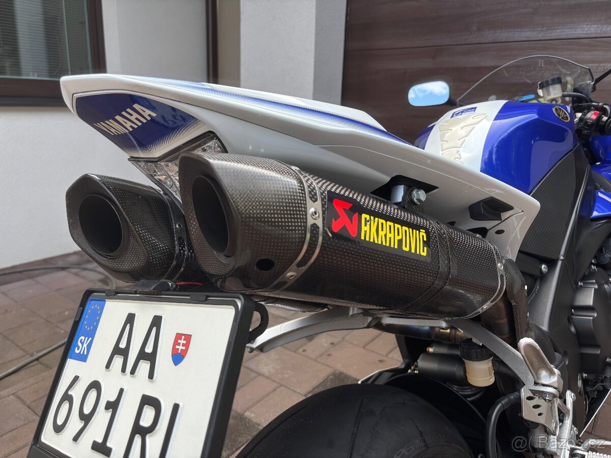 Yamaha YZF-R1 - 9