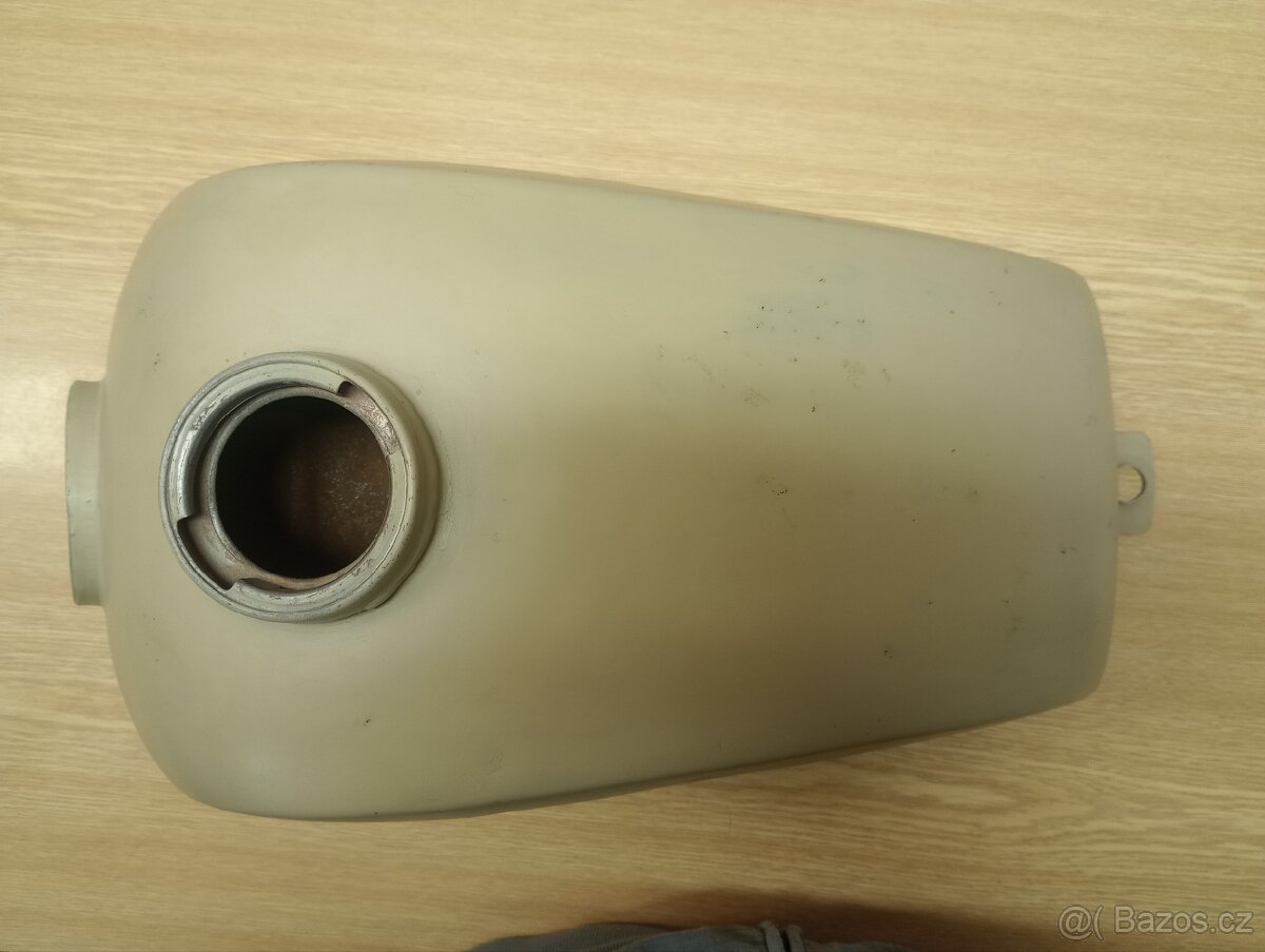 Nádrž MZ etz 150 - 9