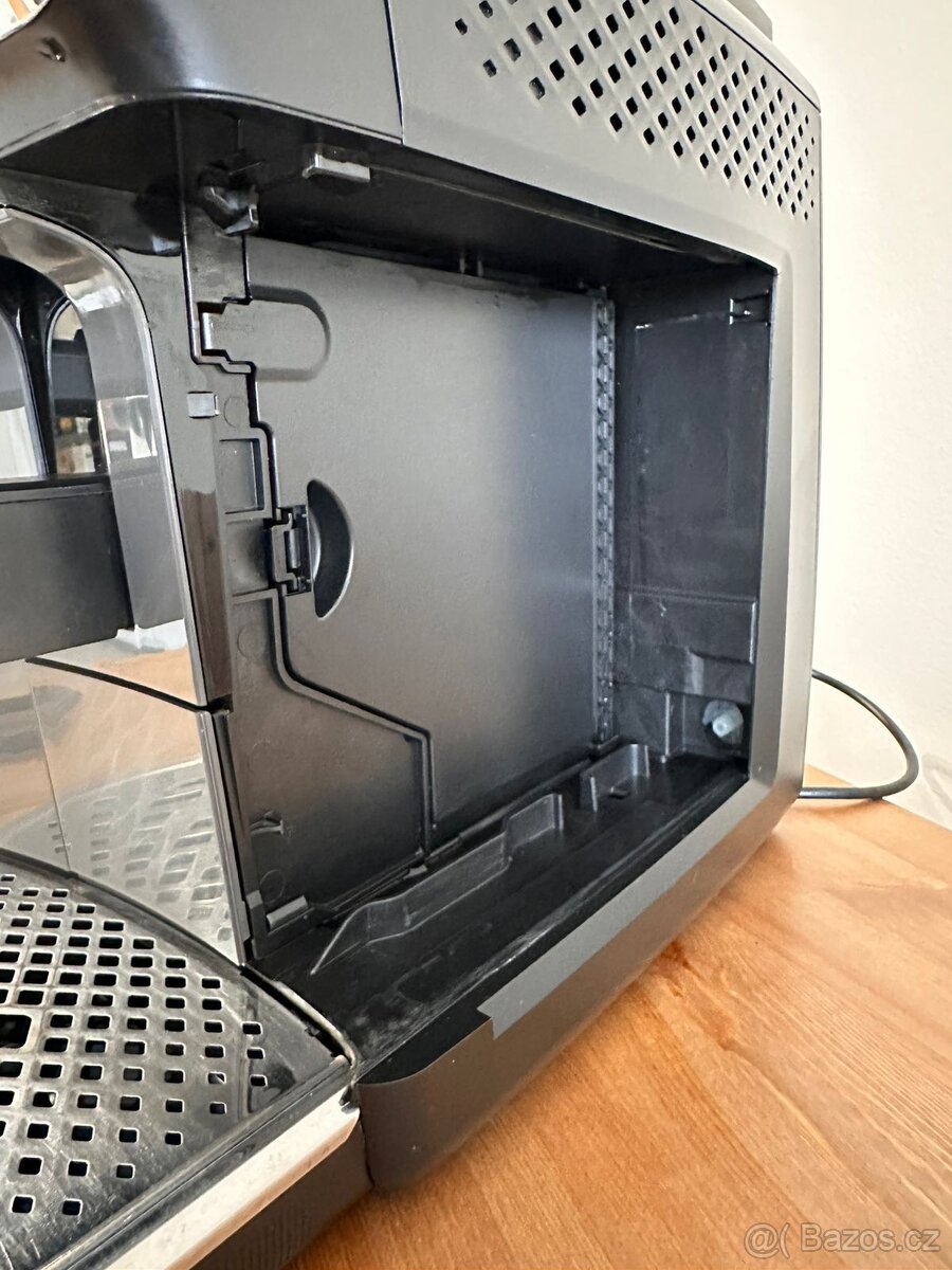 Kávovar Philips EP2224/40 Automaticky kavovar 2200 - 9