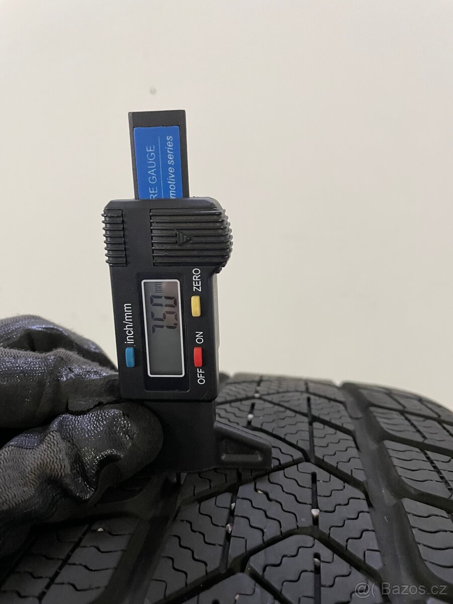 Original zimni alu Audi A3 S3 8Y r17 205/50/17 95% - 9