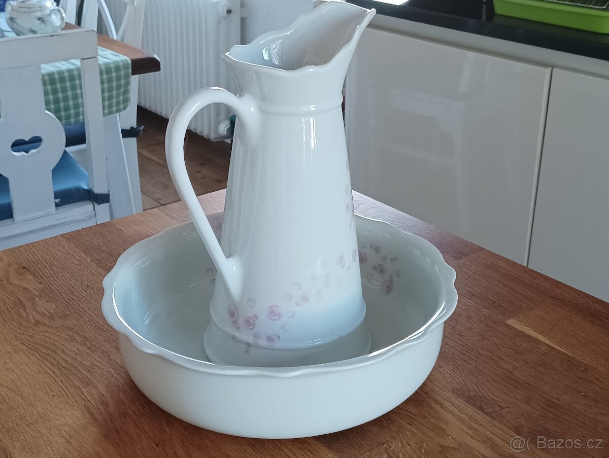 PORCELÁNOVÁ MYCÍ SOUPRAVA FRANCIE - 9