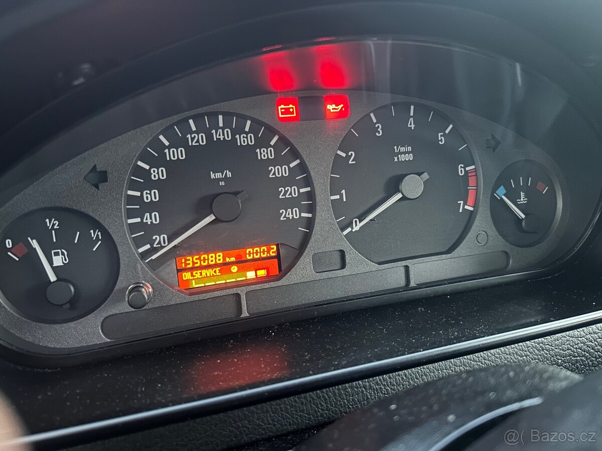 Bmw e36 316i Compact (havarovaný) - 9