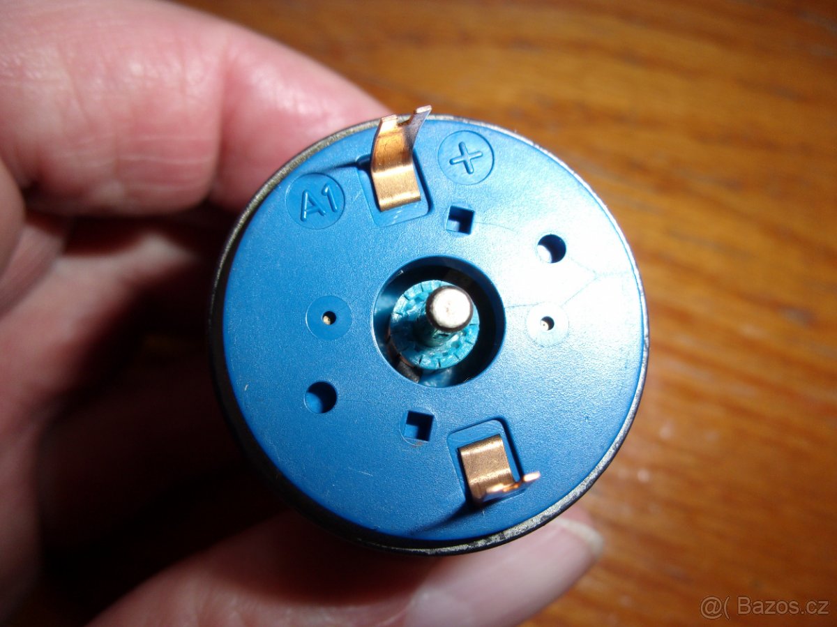 Prodám motorek 12V DC - 9