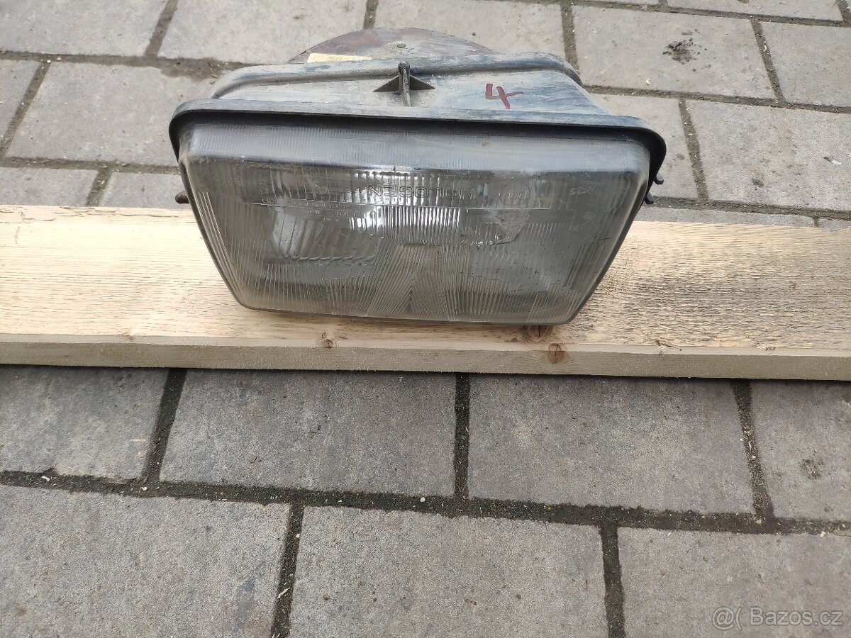 Přední světlo Škoda 120 L (4/5) - 9