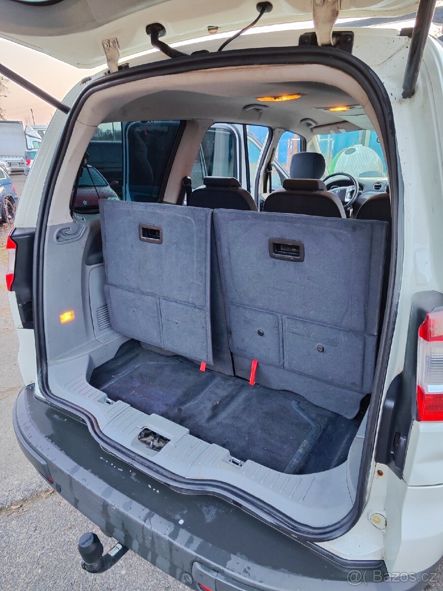 Ford Galaxy 2.0 TDCI - 9