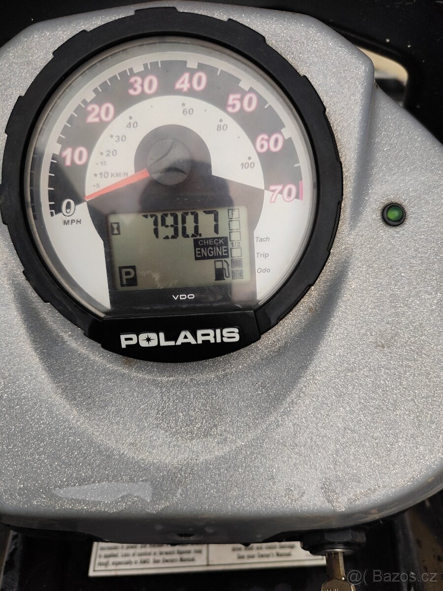 Polaris 800 - 9