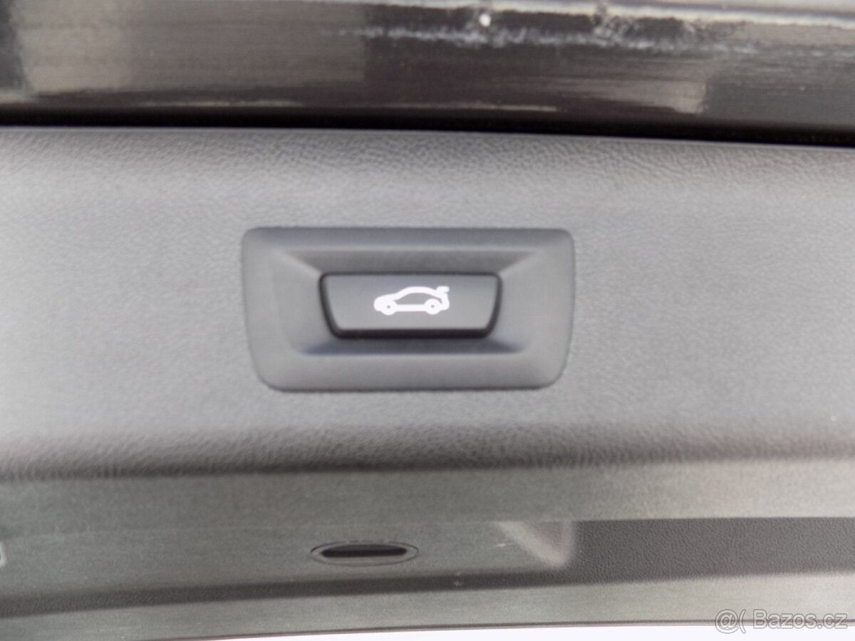 BMW Řada 5 530e/xDrive/Full-LED/DPH/ - 9