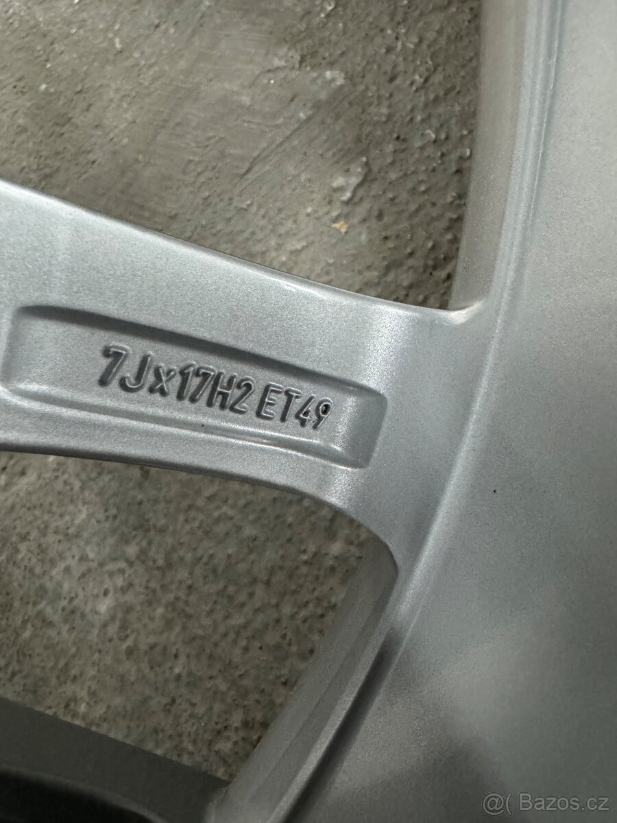 17" alu kola Teron - OCTAVIA 3 Zánovní - LETNí - 9