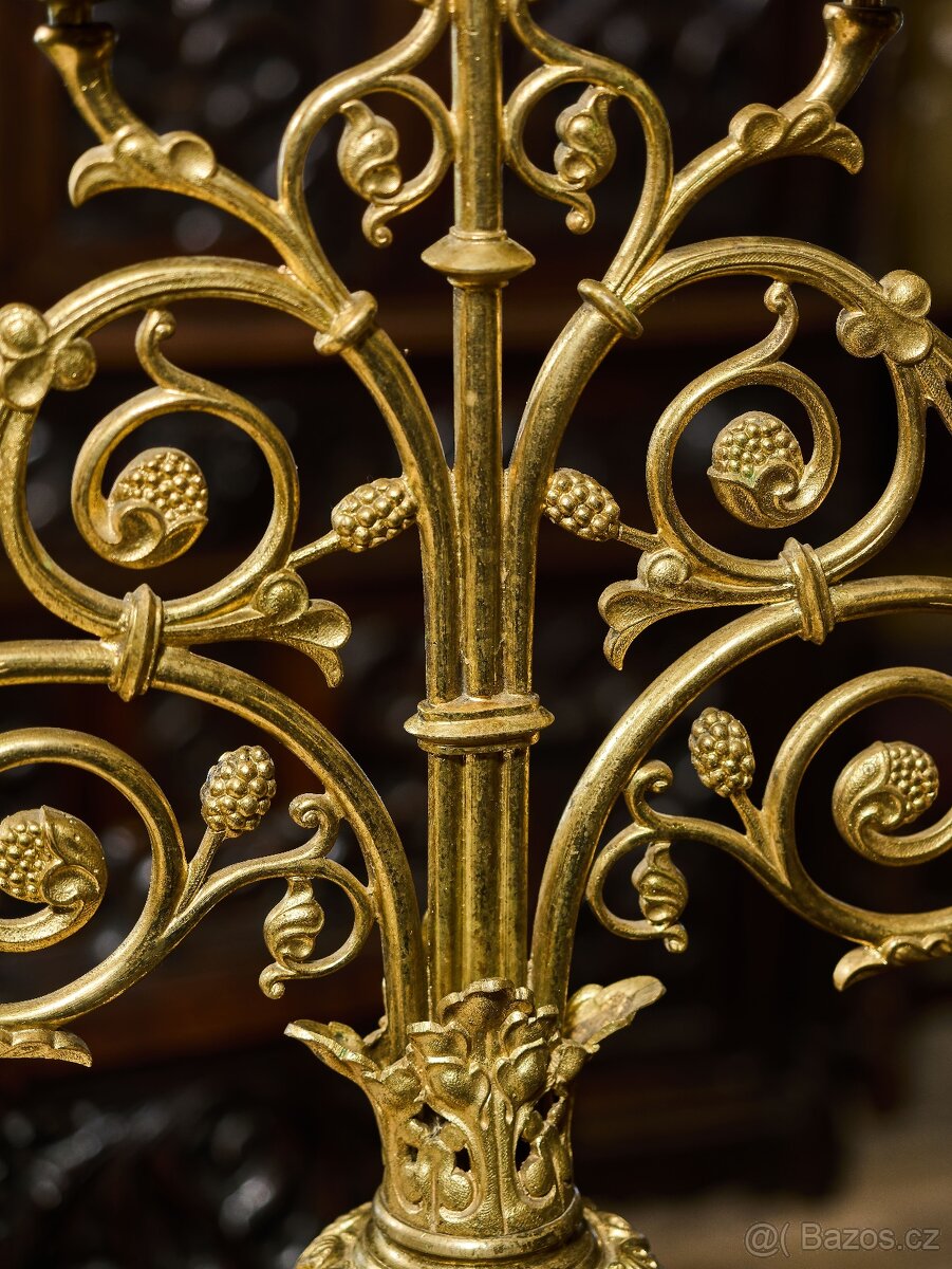 Párové neogotické mosazné svícny z 19. století – výška 81 cm - 9