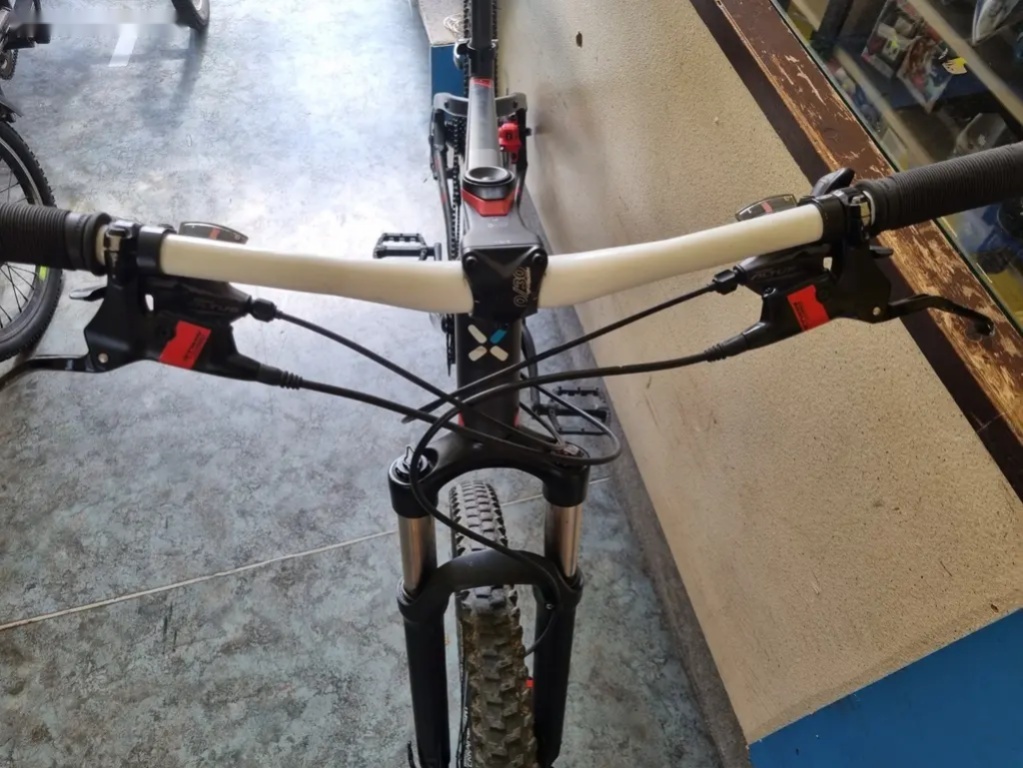 Horské kolo B-Twin Rockrider 540, vel. L - 9