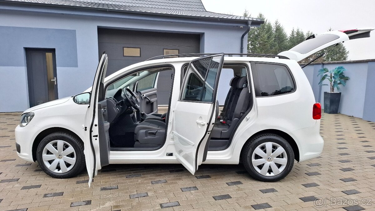 Volkswagen Touran II 1,6 TDI - 77kw. Comfortline - ZACHOVALÝ - 9