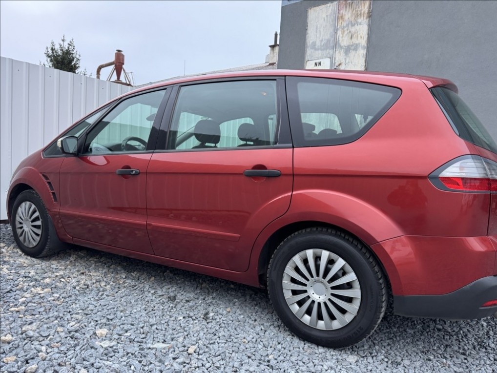 Prodám Ford S-MAX 2,0 TDCi,96kW,7míst,tažné - 9