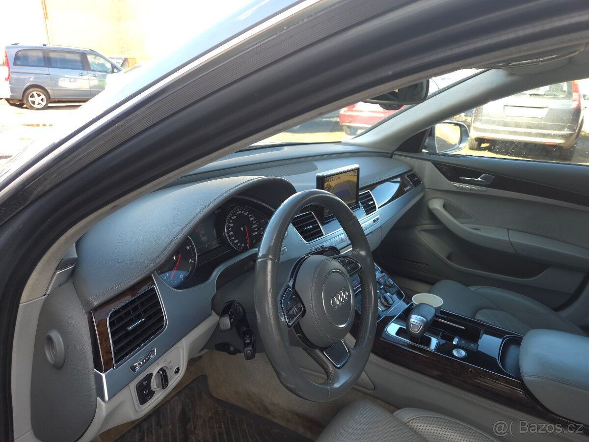 Audi A8, 4.2 TDI MAXIMÁLNÍ VÝBAVA - 9