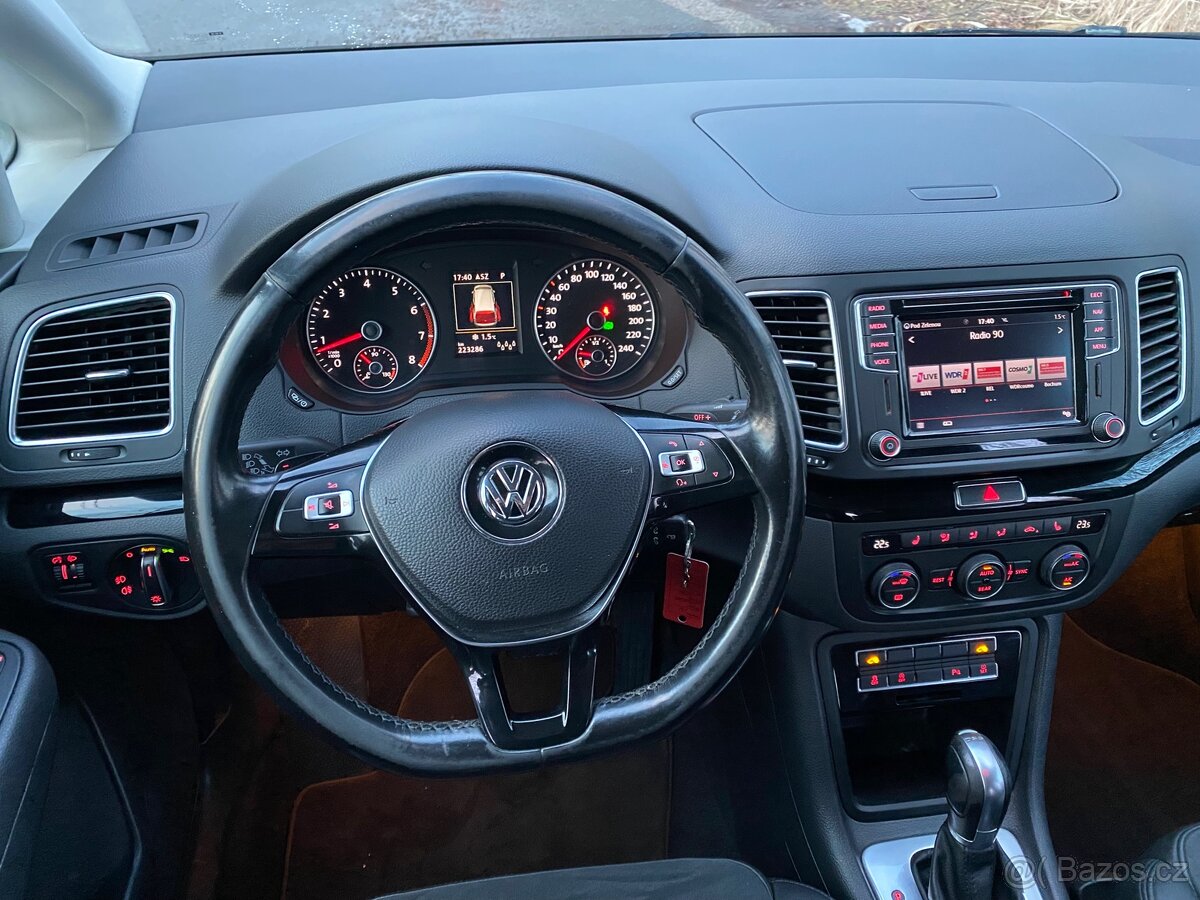 Volkswagen Sharan 1.4TSi DSG HIGHLINE 7Míst - 9