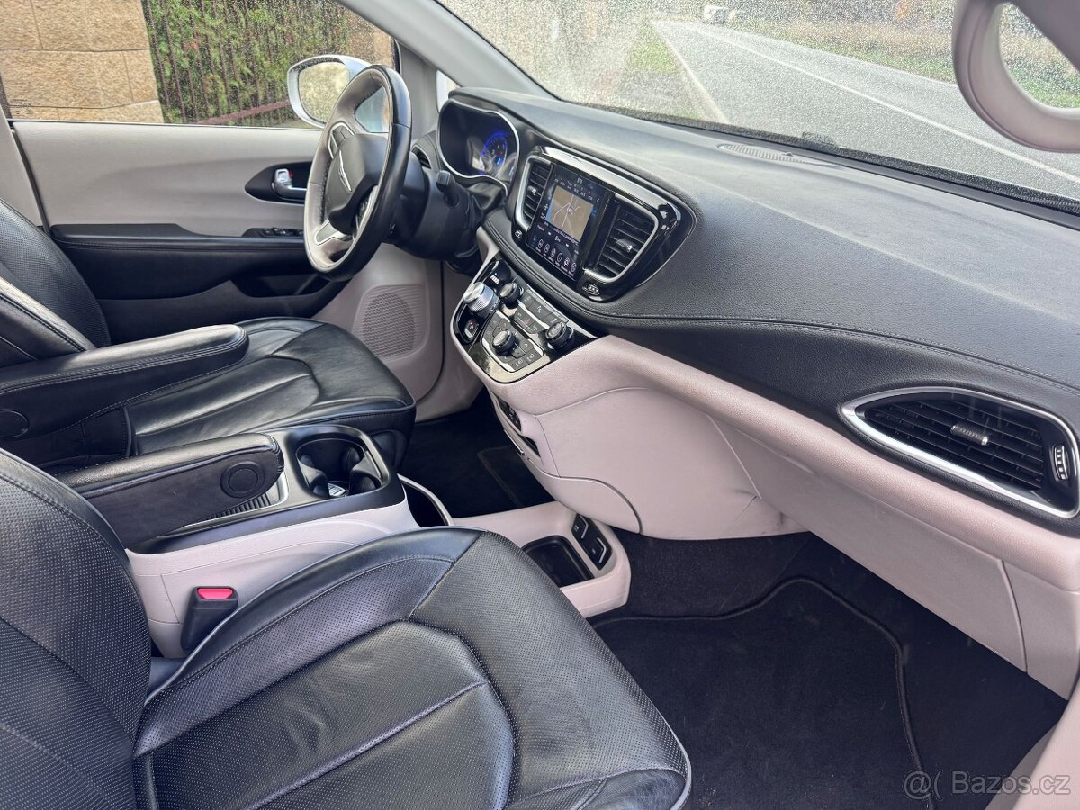 Chrysler Pacifica 3,6 RU Panorama Limited 2020 - 9