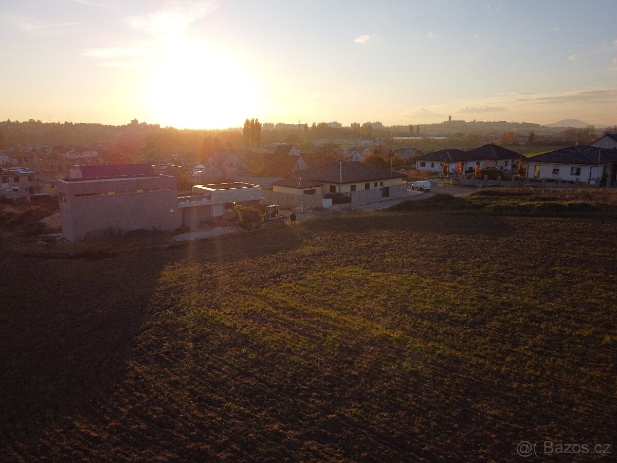 stavební/pozemek/Mělník-Velký Borek - 9