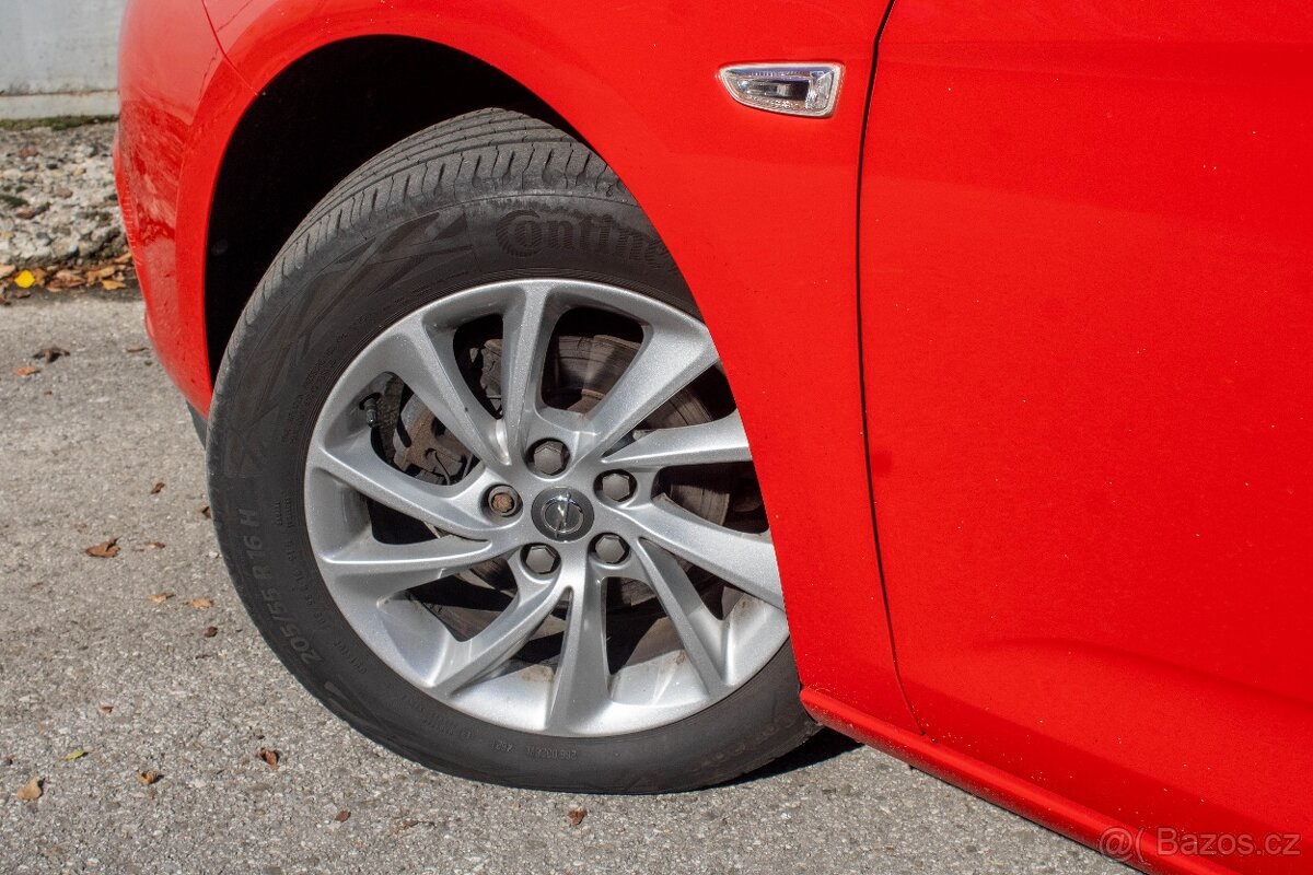 OPEL ASTRA 1.4 Turbo Enjoy 92kW 97000 km 2017 - 9