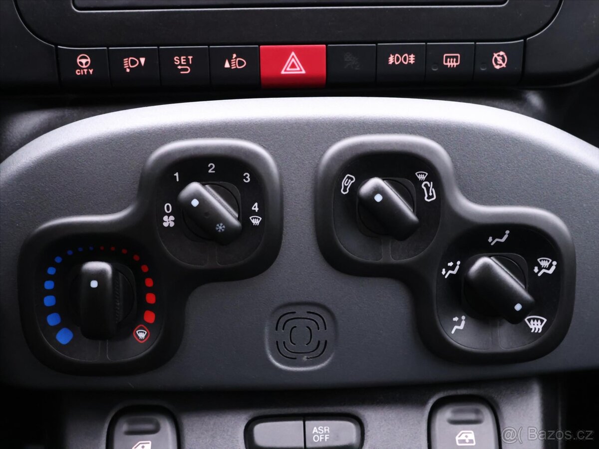 Fiat Panda 1,0 i Hybrid Cross Klima DPH (2023) - 9