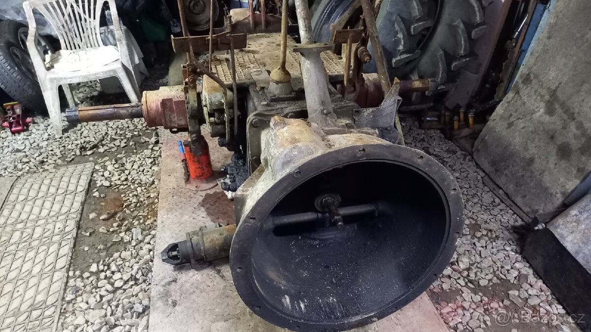 Zetor 25A-převodovka - 9