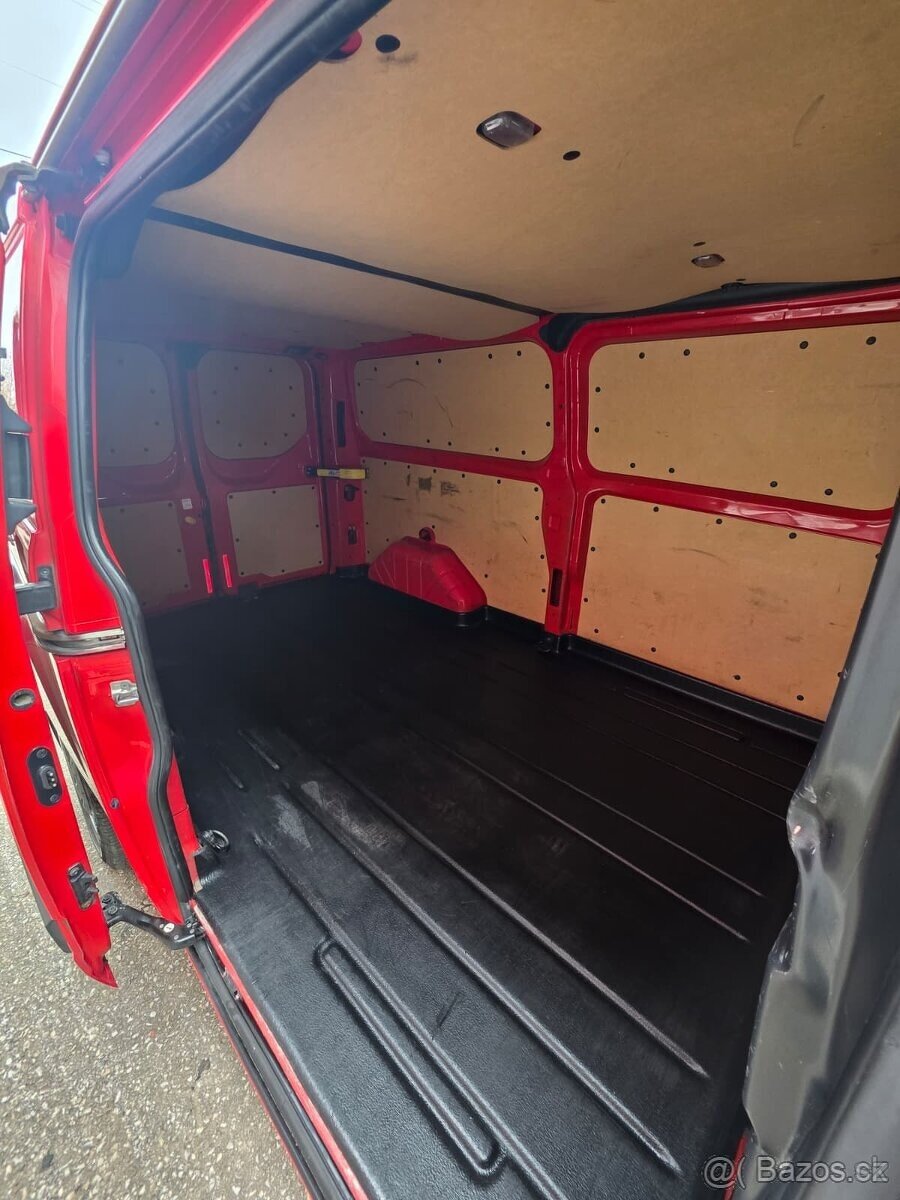 Ford Tranzit Custom 2.2 TDci 92 kw - 123 HP Nová STK/EK - 9