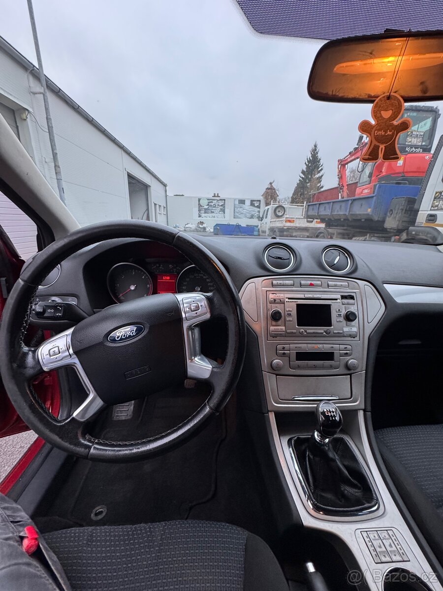 Ford Mondeo Mk4 2.0 TDCi - 9