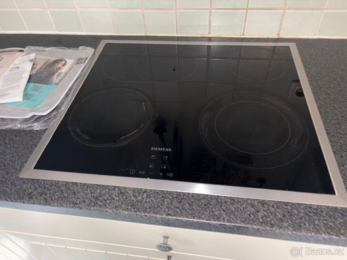 Kuchyňská linka bílá IKEA - 9