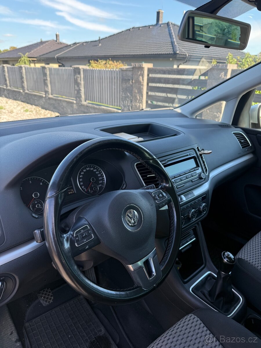 VW Sharan 2,0 tdi - 9