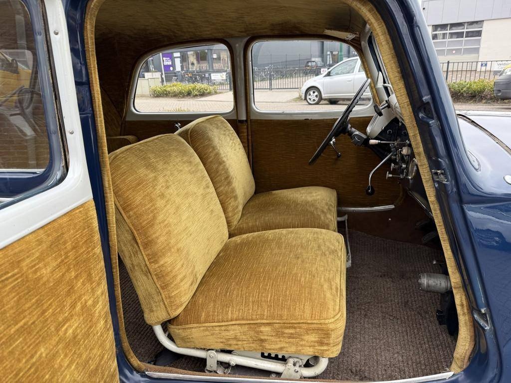 Citroën Traction Avant 11BN z roku 1955 - 9