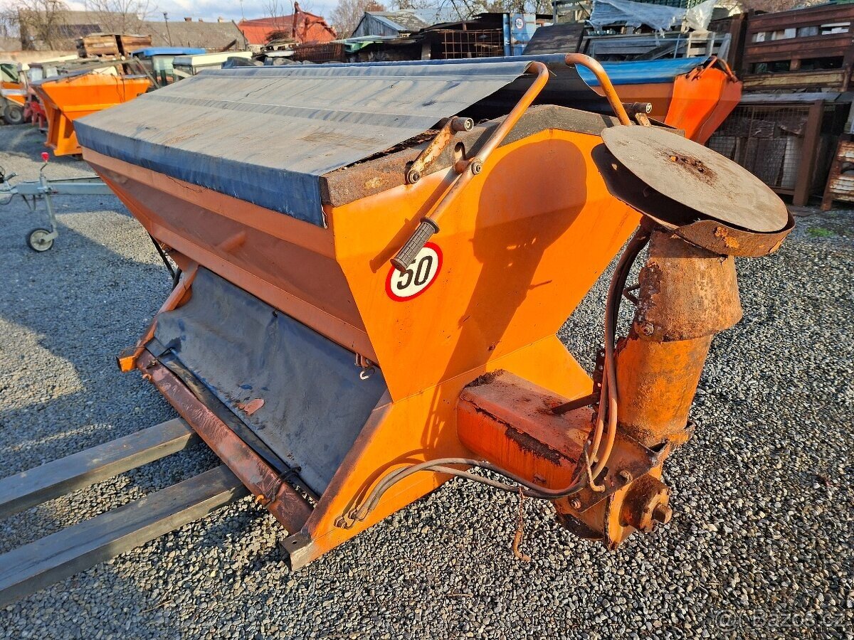 Nástavba komunální sypač Simed - 9