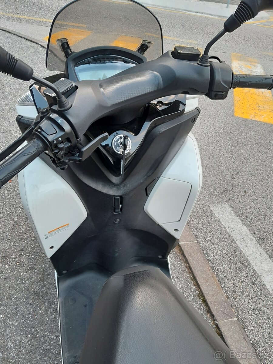 Yamaha Tricity 155, 2020, moc pěkný - 9